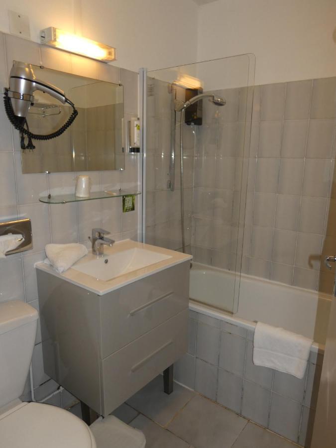 Logis Hotel Restaurant Auberge Saint Martin Surville  Luaran gambar