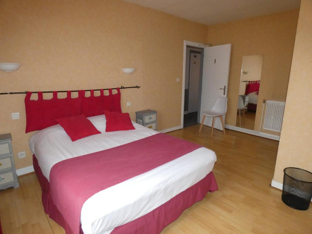 Logis Hotel Restaurant Auberge Saint Martin Surville  Luaran gambar